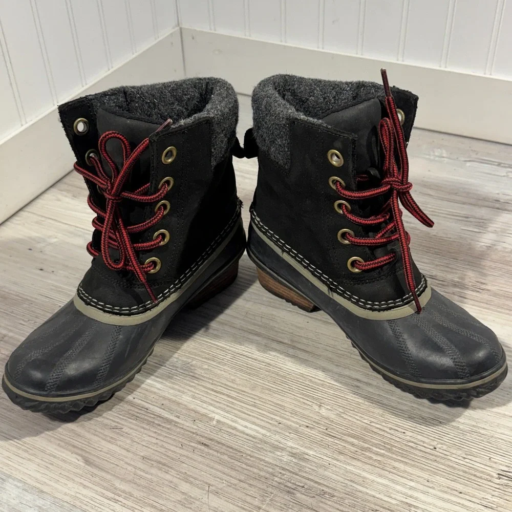 Sorel good used